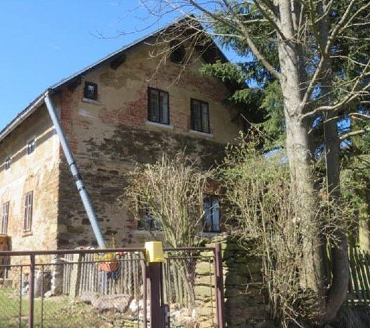 Prodej rodinný dům - Bezvěrov, 202 m² - 1