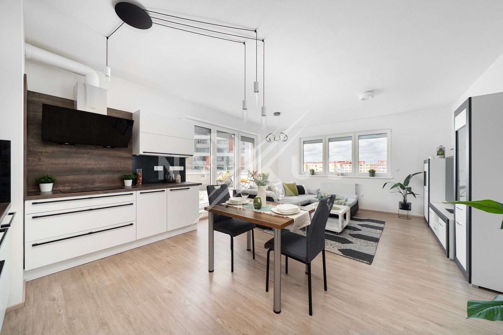 4+kk, Mantovská, Praha, 102 m²