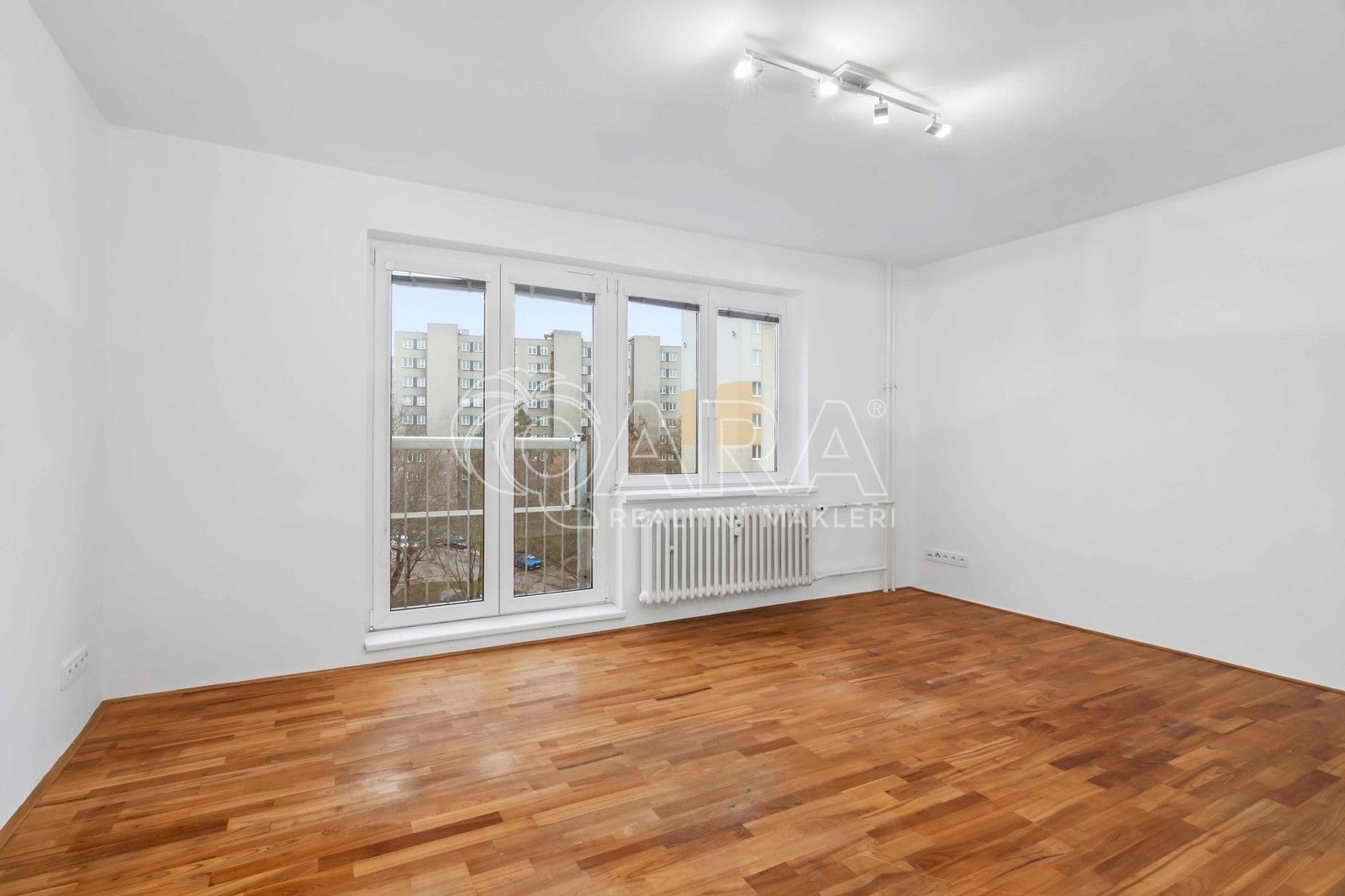 Pronájem byt 3+kk - Bělčická, Praha, 54 m²