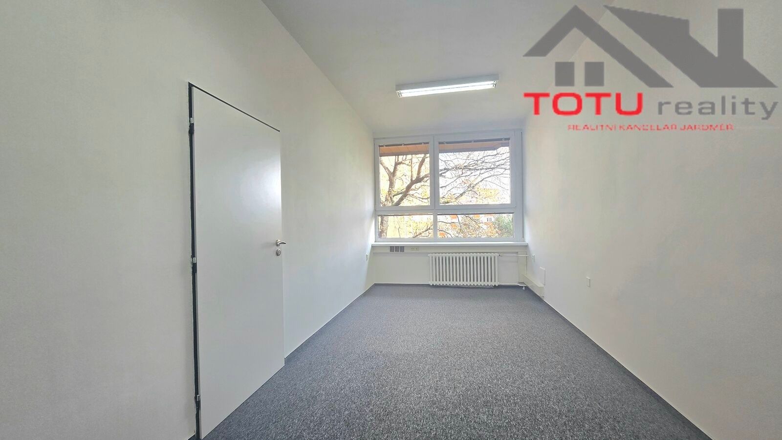 Kanceláře, Palackého třída, Chrudim III, 19 m² - 2