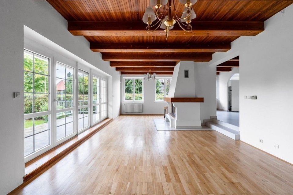 Pronájem rodinný dům - Průhonice, 350 m² - 2