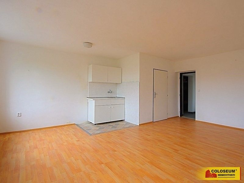 Pronájem byt 2+kk - Lipovec, 50 m²