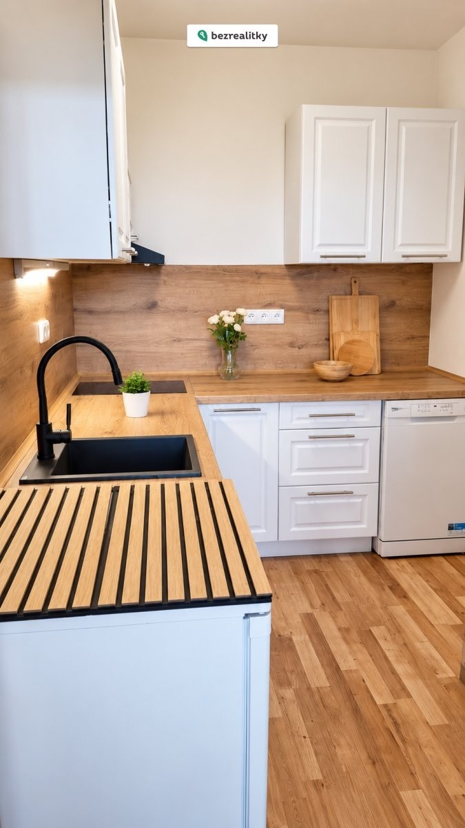 Byt 2+kk · 40 m² · Zdiměřická 1447, Praha Chodov - 4