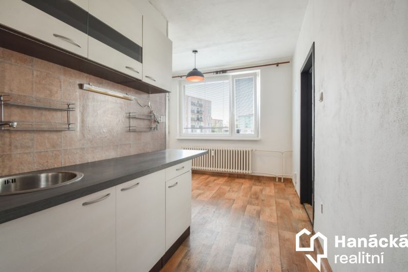 Byt 2+1 · 56 m² · Jeremiášova, Olomouc Povel - 3