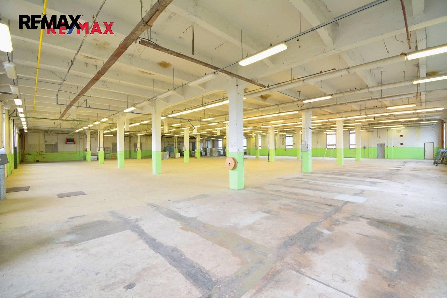 Výrobní prostory · 1 422 m² · Černožice, okres Hradec Králové, Královéhradecký kraj - 3