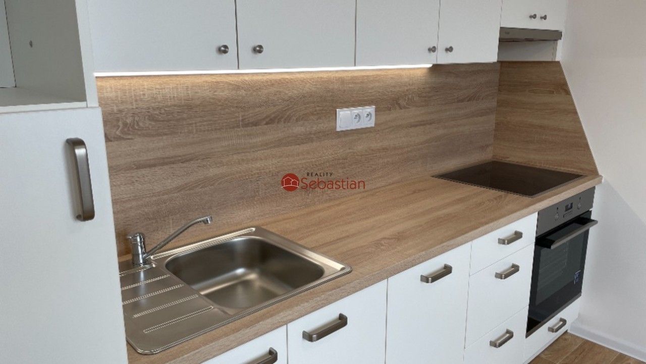 2+kk, Antonína Sochora, Teplice, 49 m² - 1