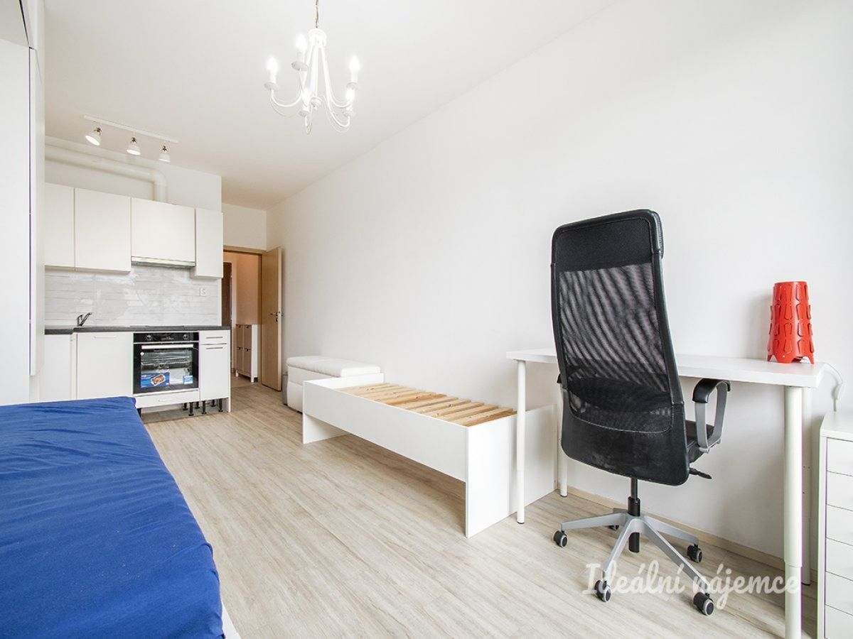 Byt 1+kk · 27 m² · Praha 9, Praha - 3