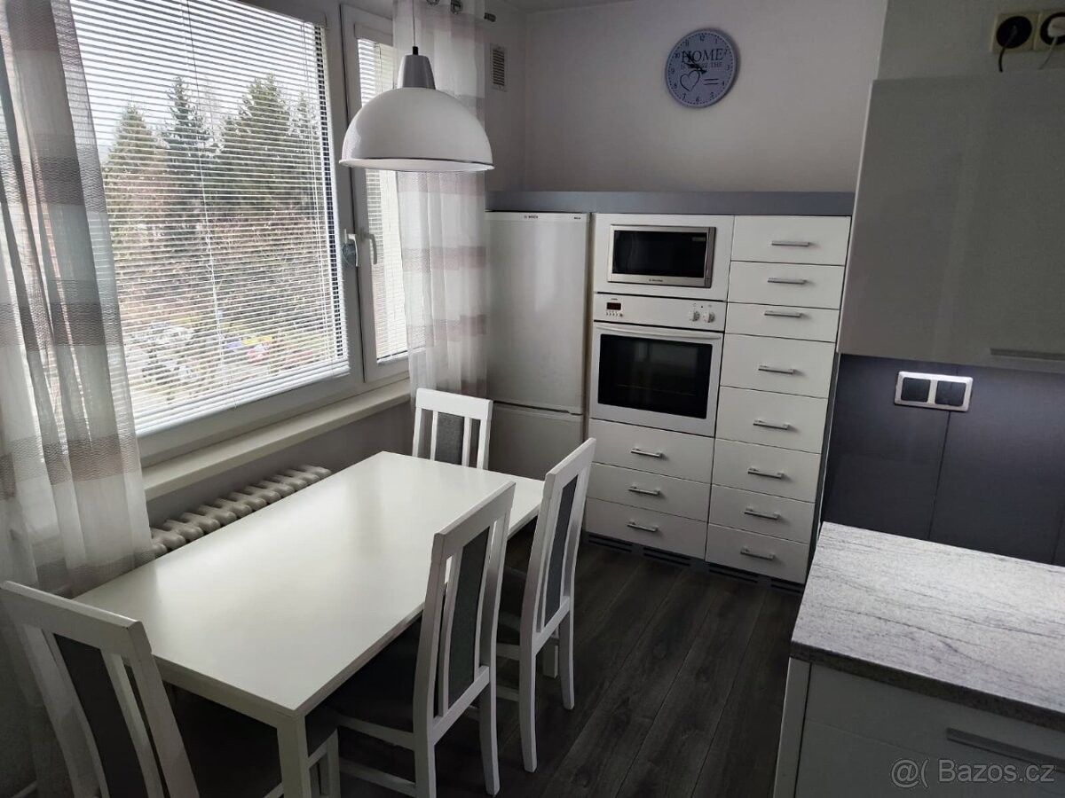 Pronájem byt - Vizovice, 763 12