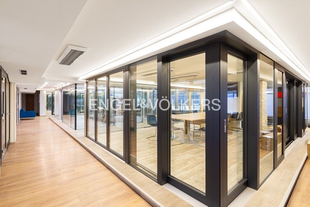 Obchodní prostory · 1 520 m² · Na křivině 1371, Praha Michle - 3