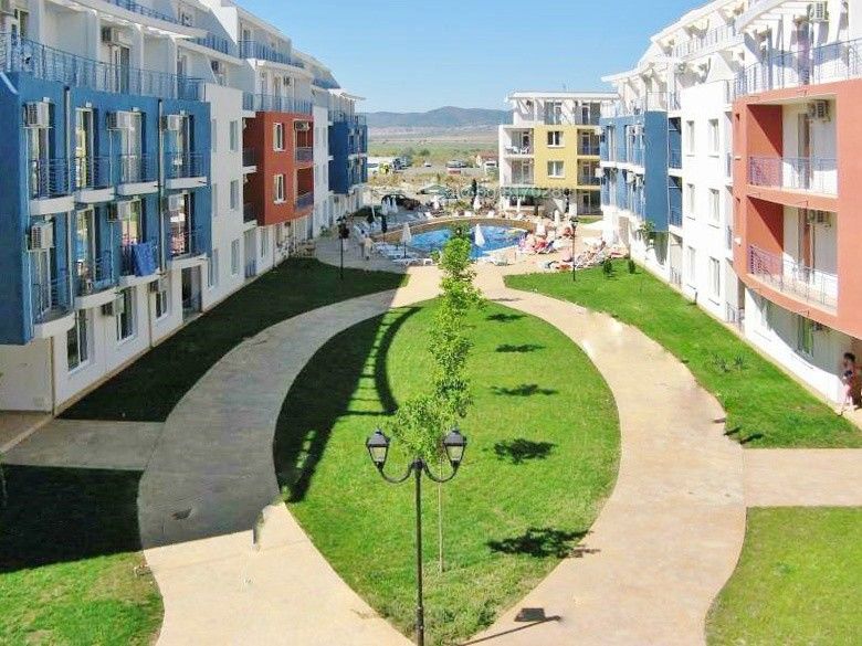 Byty, 987 66, Zahraničí