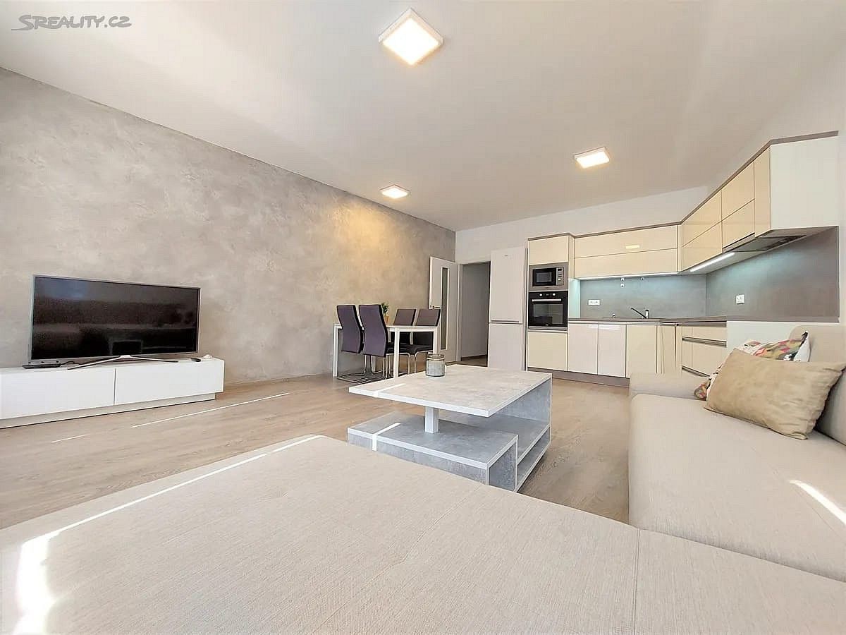 3+kk, Důlní, Ostrava - Moravská Ostrava, 74 m² - 2