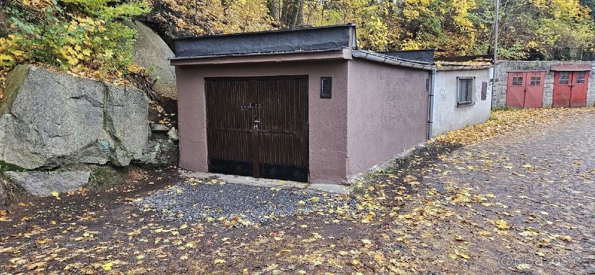 Garáže, Liberec, 460 01