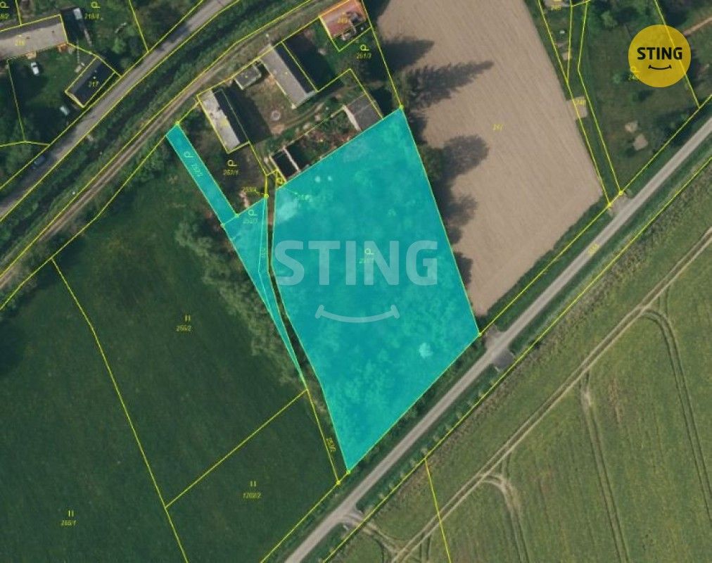 Zahrada, 4 697 m²