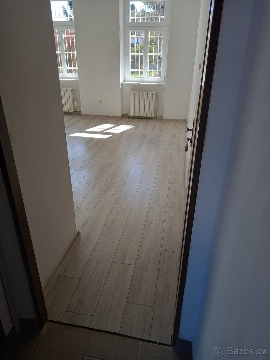 Obchodní prostory · Karlovy Vary, 360 17 - 4
