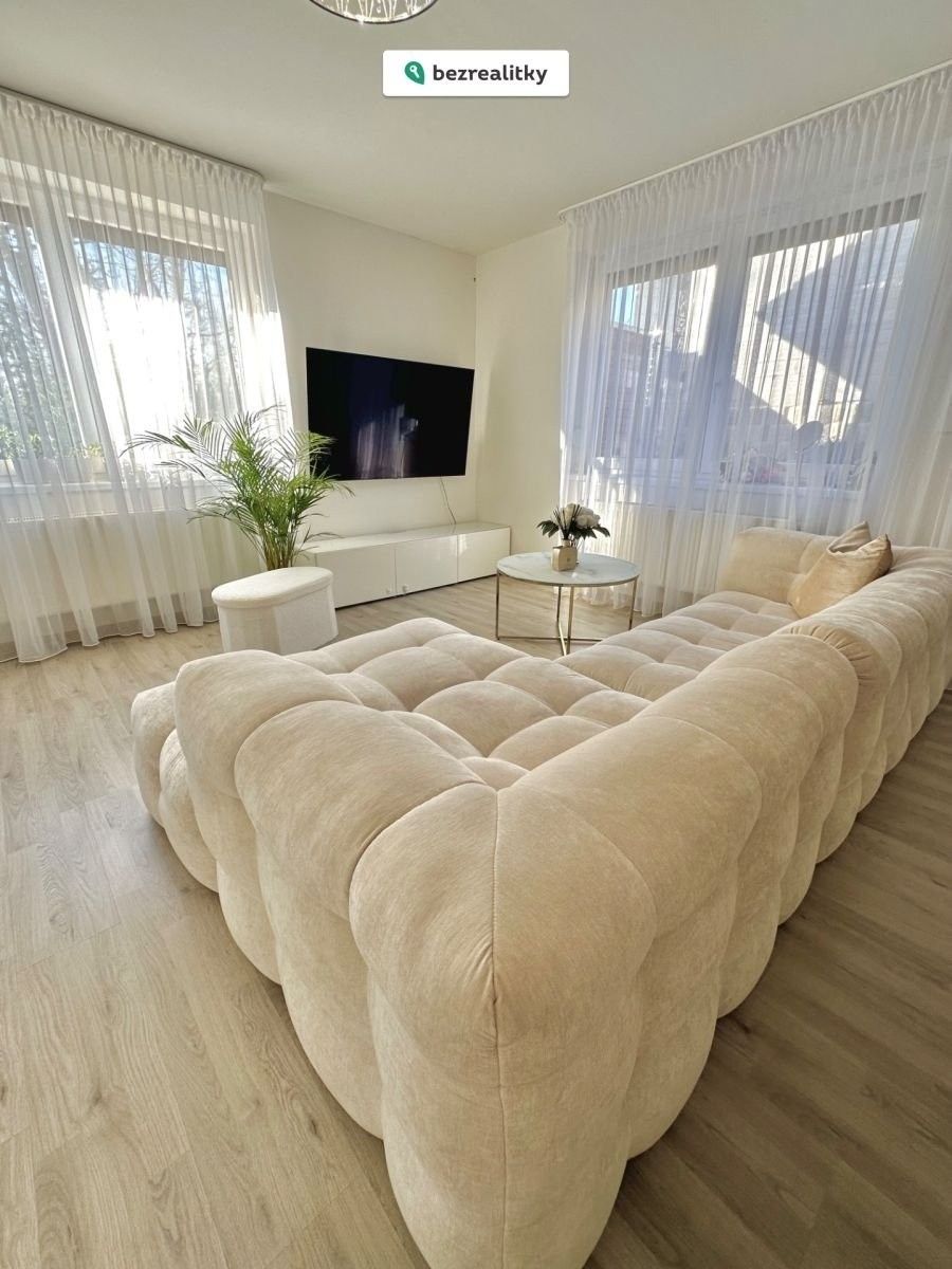 3+kk, K Dobročovicům 13, Květnice, 81 m²