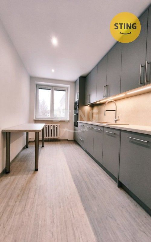 Prodej byt 2+1 - nábřeží Svazu protifašistických bojovníků, Ostrava, 60 m²