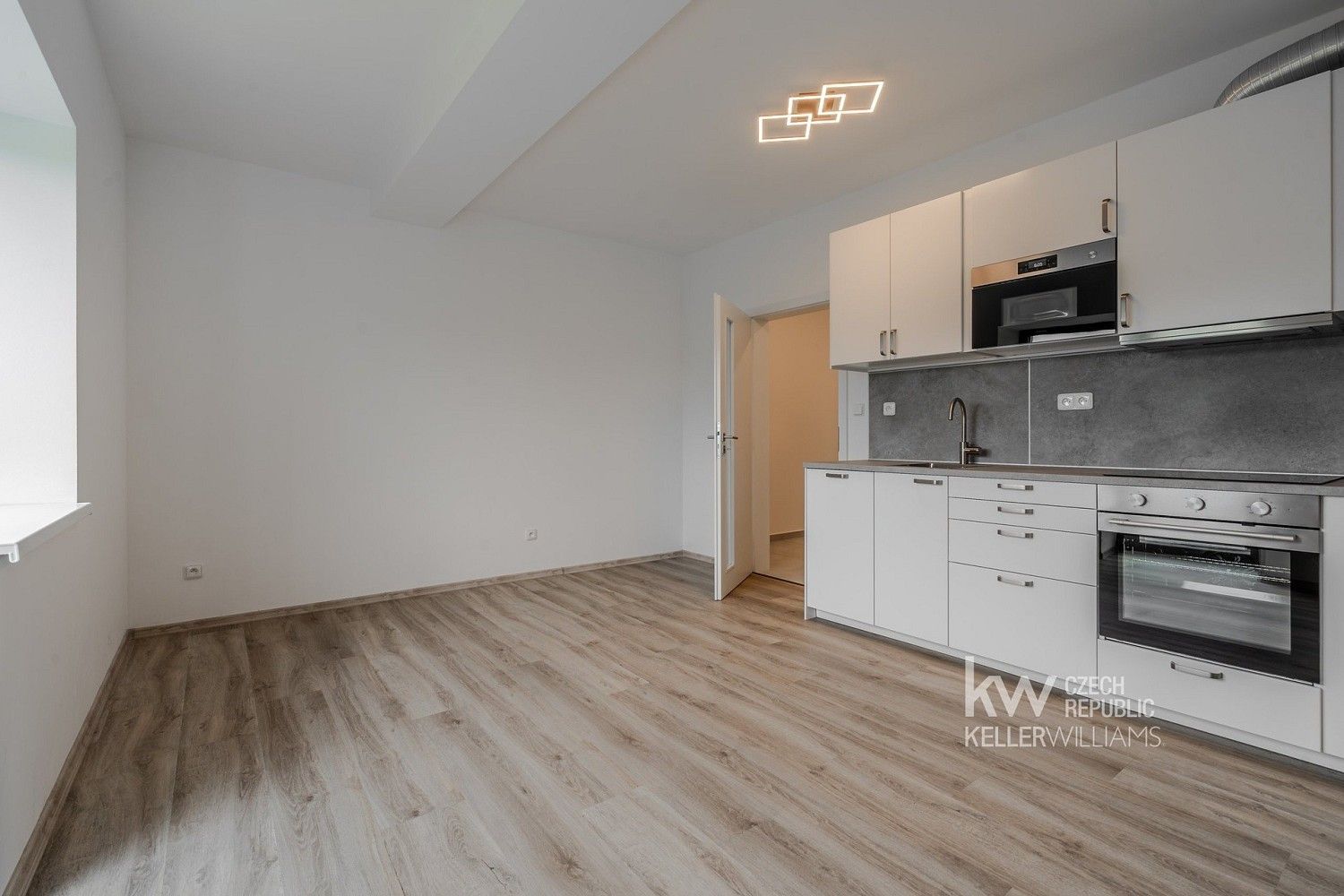 1+kk, Praha - Uhříněves, okres Praha 22, Hlavní město Praha, 30 m²