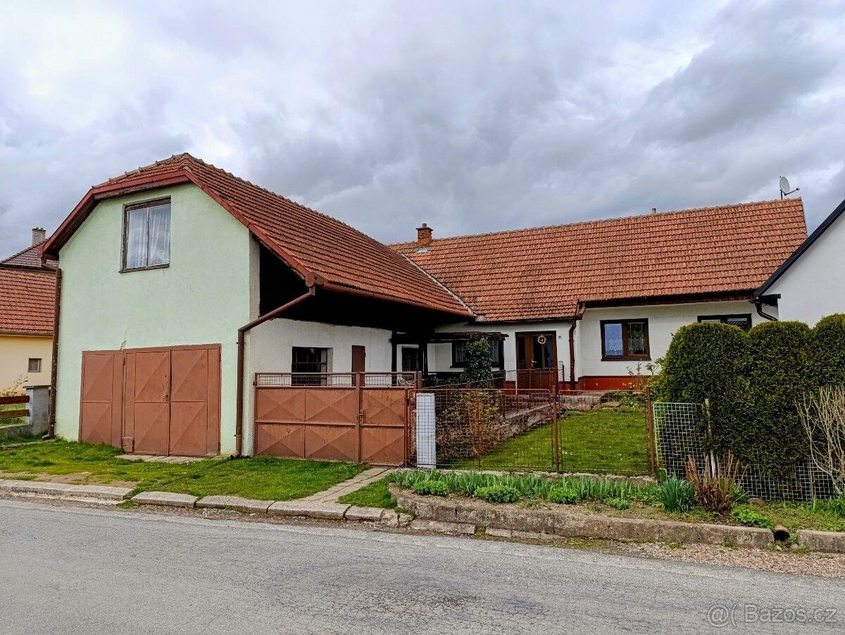 Prodej dům - Lomnice u Tišnova, 679 23, 77 m²