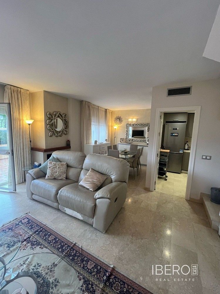 Prodej rodinný dům - Nueva Andalucía, ES, 174 m² - 5