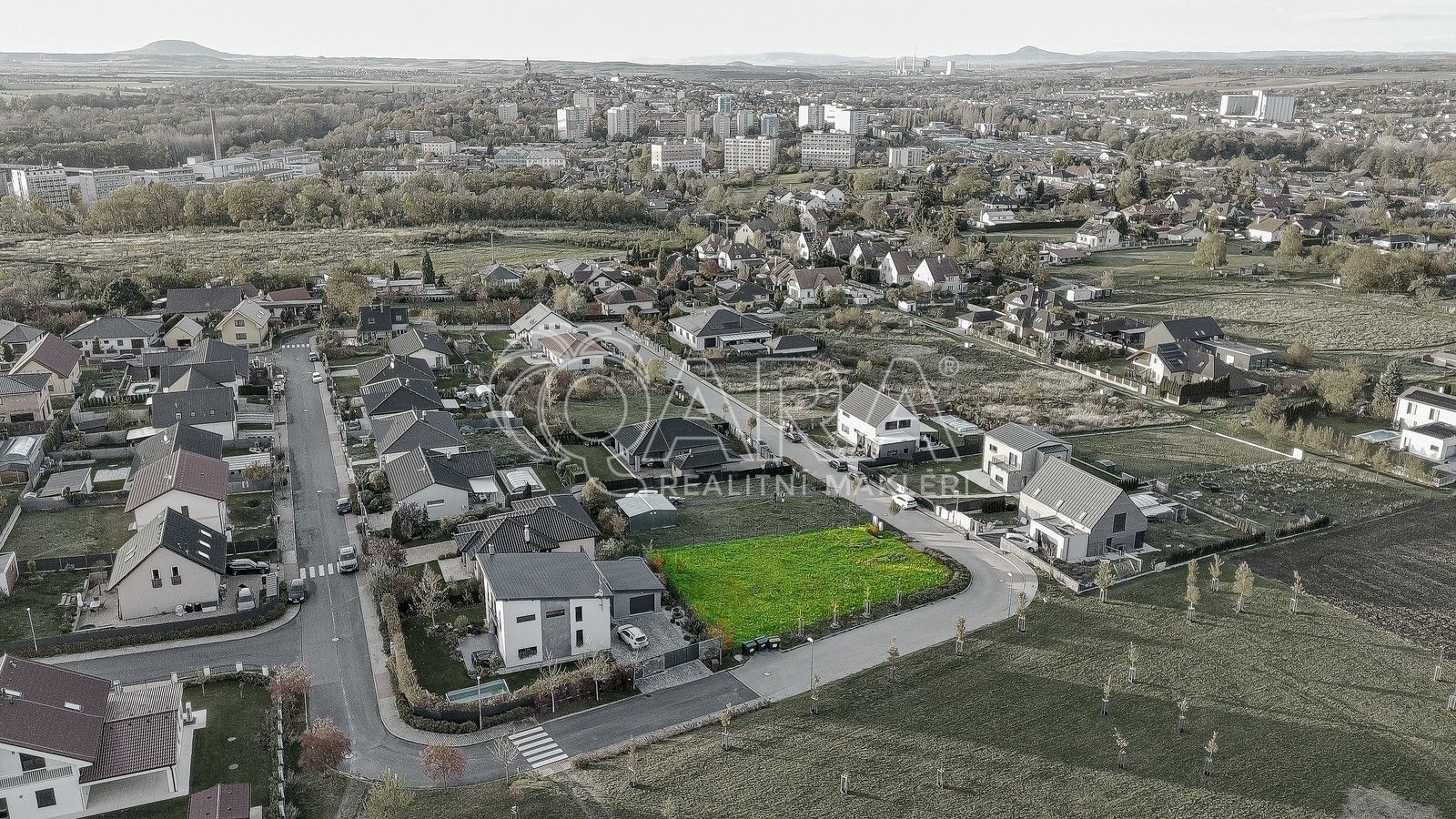 Prodej pozemek pro bydlení - Včelařská, Mělník, 863 m²