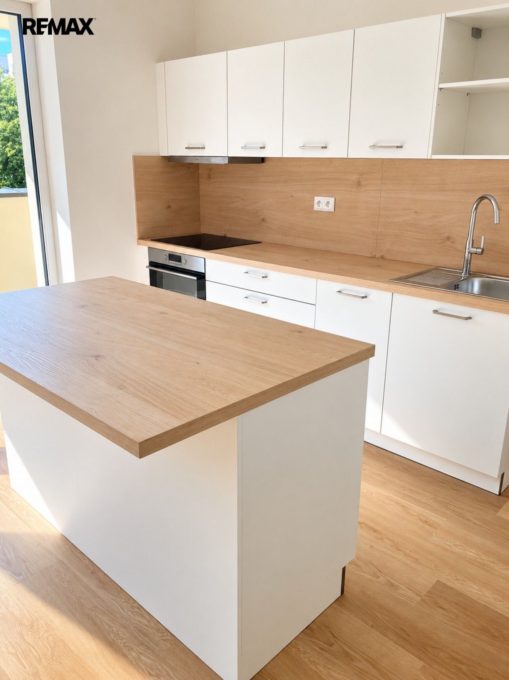 Pronájem byt 2+kk - Varšavské nám. 1219, Olomouc, 45 m² - 5