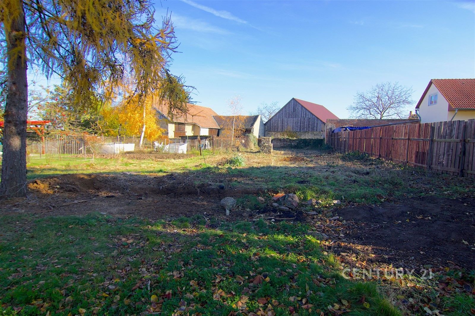 Prodej komerční pozemek - Horní Kruty