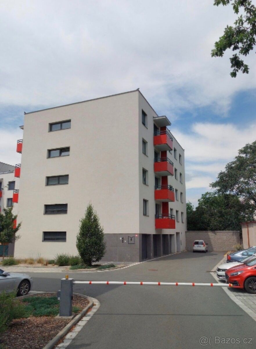 Ostatní, Pardubice, 530 02