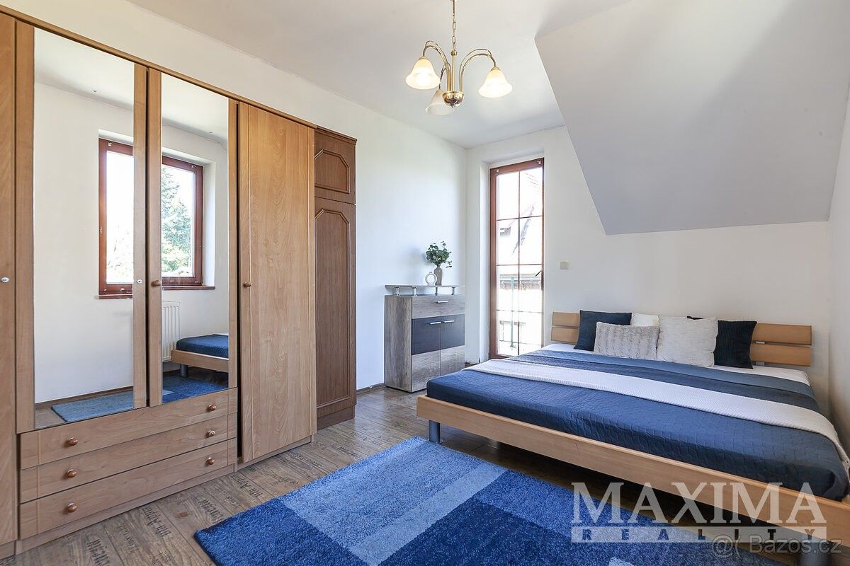 4+1, Dolní Břežany, 252 41, 171 m²