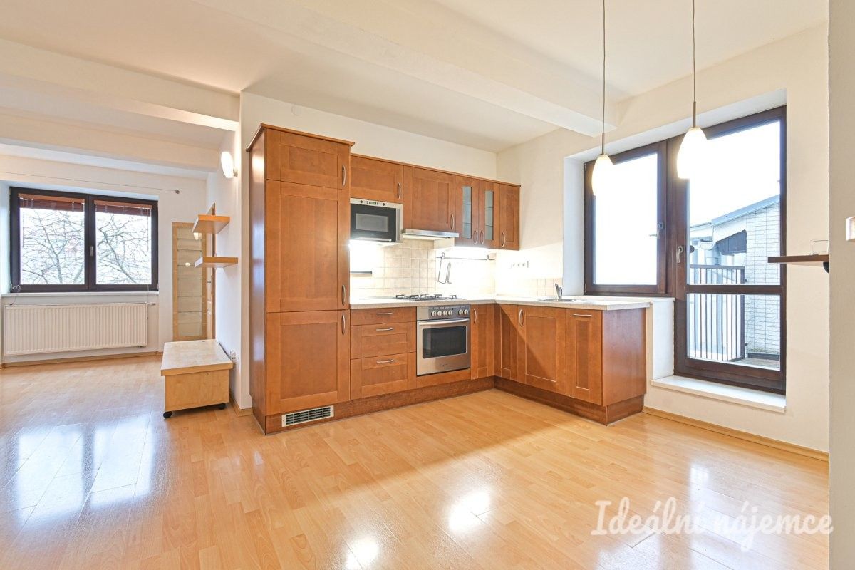 2+kk, Burešova, Brno, 47 m²