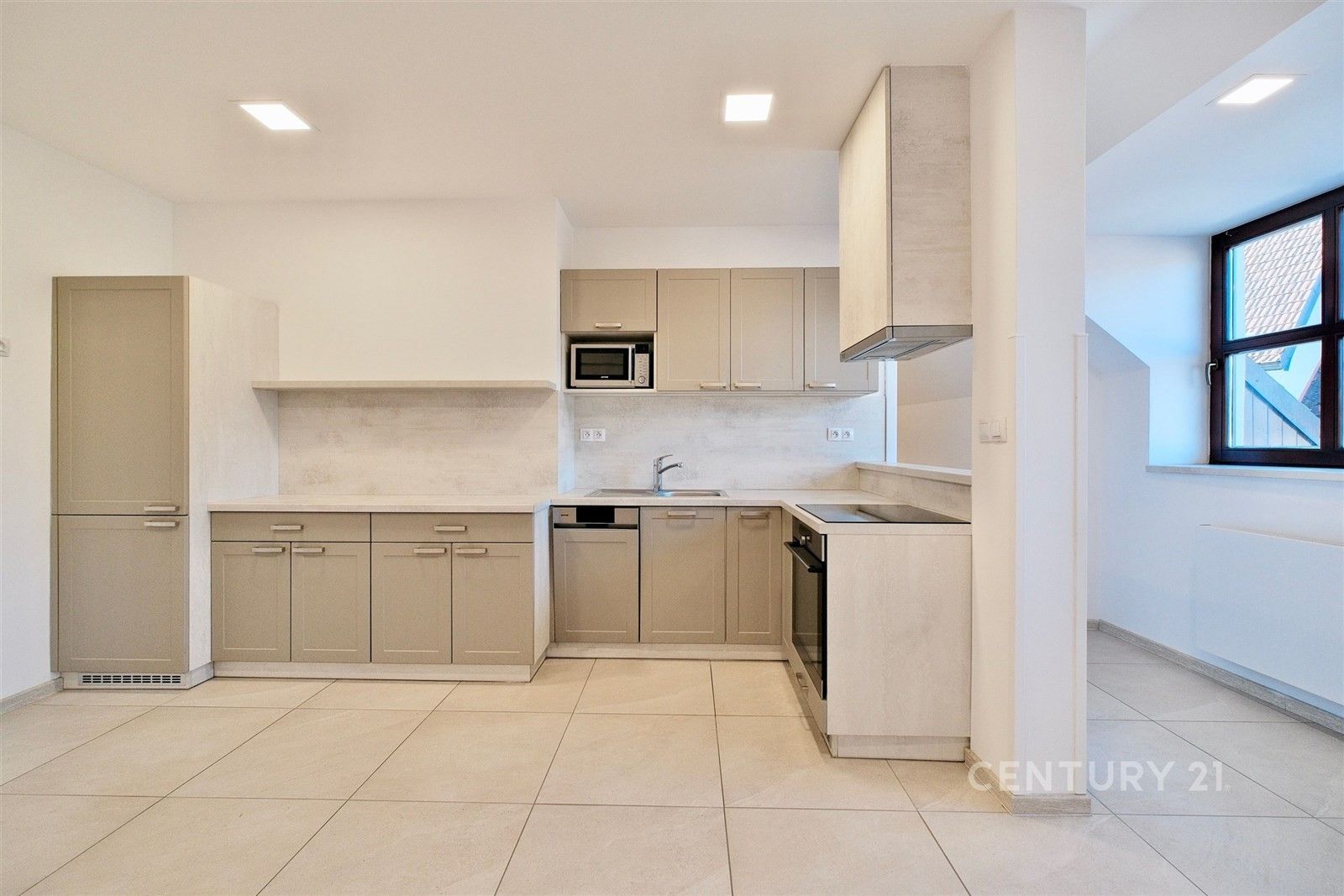 Pronájem byt 2+kk - 4. května 655, Želechovice nad Dřevnicí, 40 m²