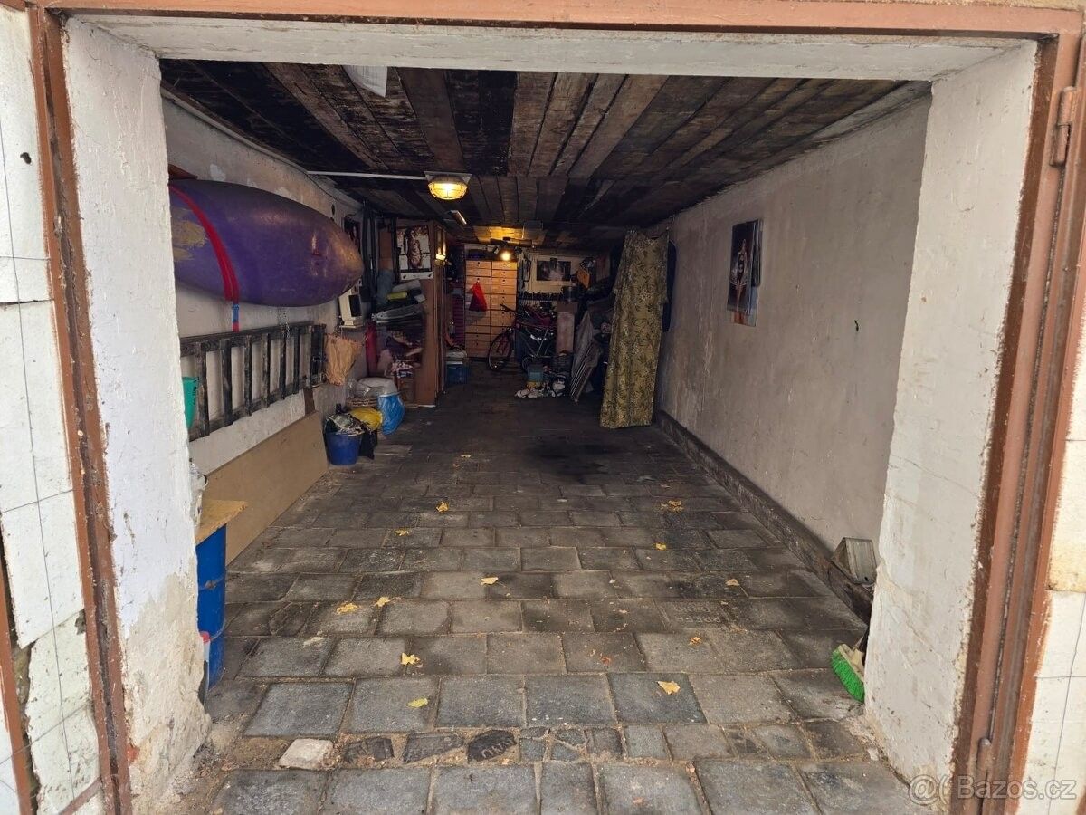 Prodej garáž - Znojmo, 669 04