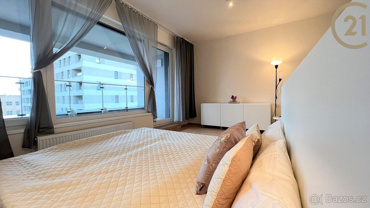 Pronájem byt 1+kk - Praha, 190 00, 36 m²