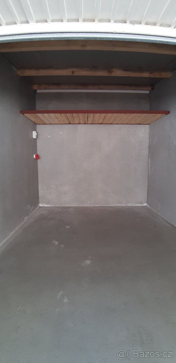 Pronájem garáž - Jindřichův Hradec, 377 01