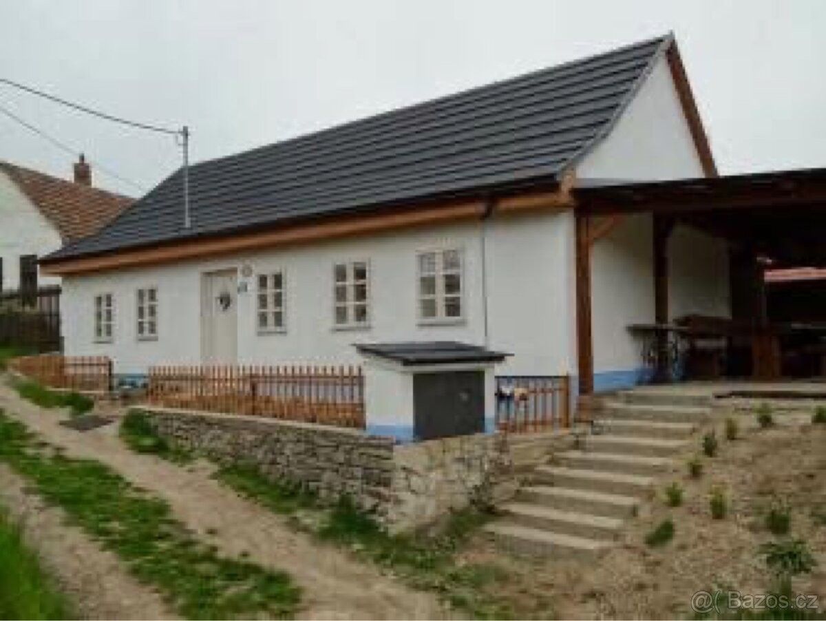 Rodinné domy, Boleradice, 691 12