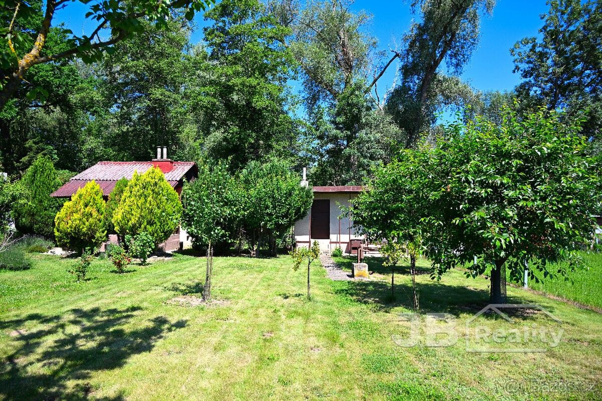 Chata · Veselí nad Moravou, 698 01 - 4