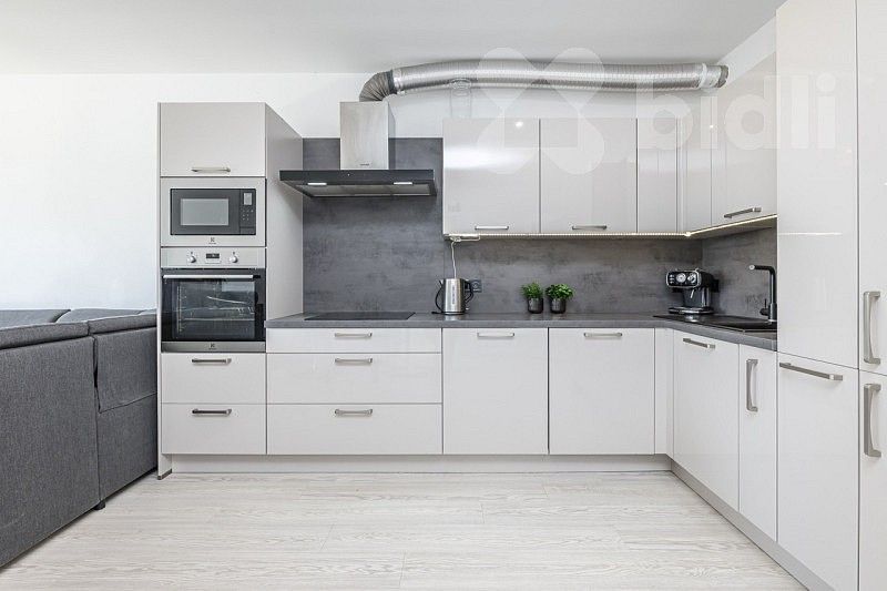 Prodej byt 4+kk - U Parketárny, Unhošť, okres Kladno, 96 m² - 5