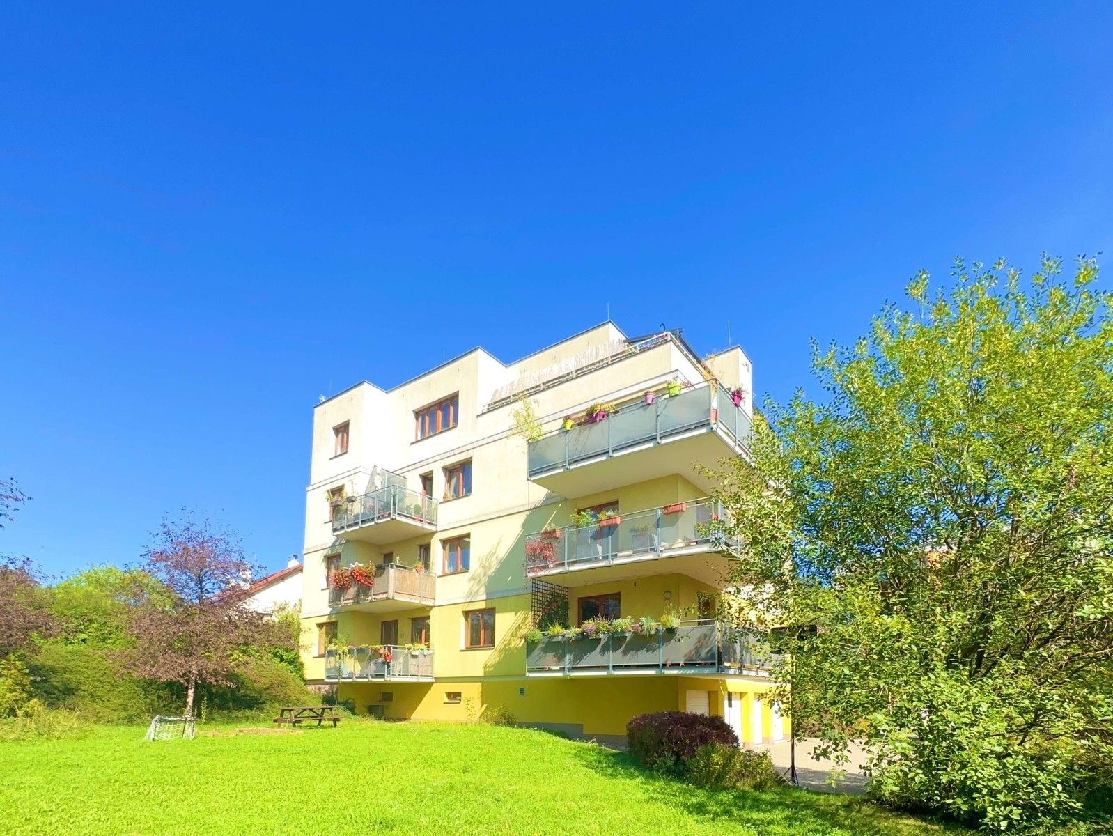 Pronájem byt 3+kk - Prorektorská, Praha, 85 m²