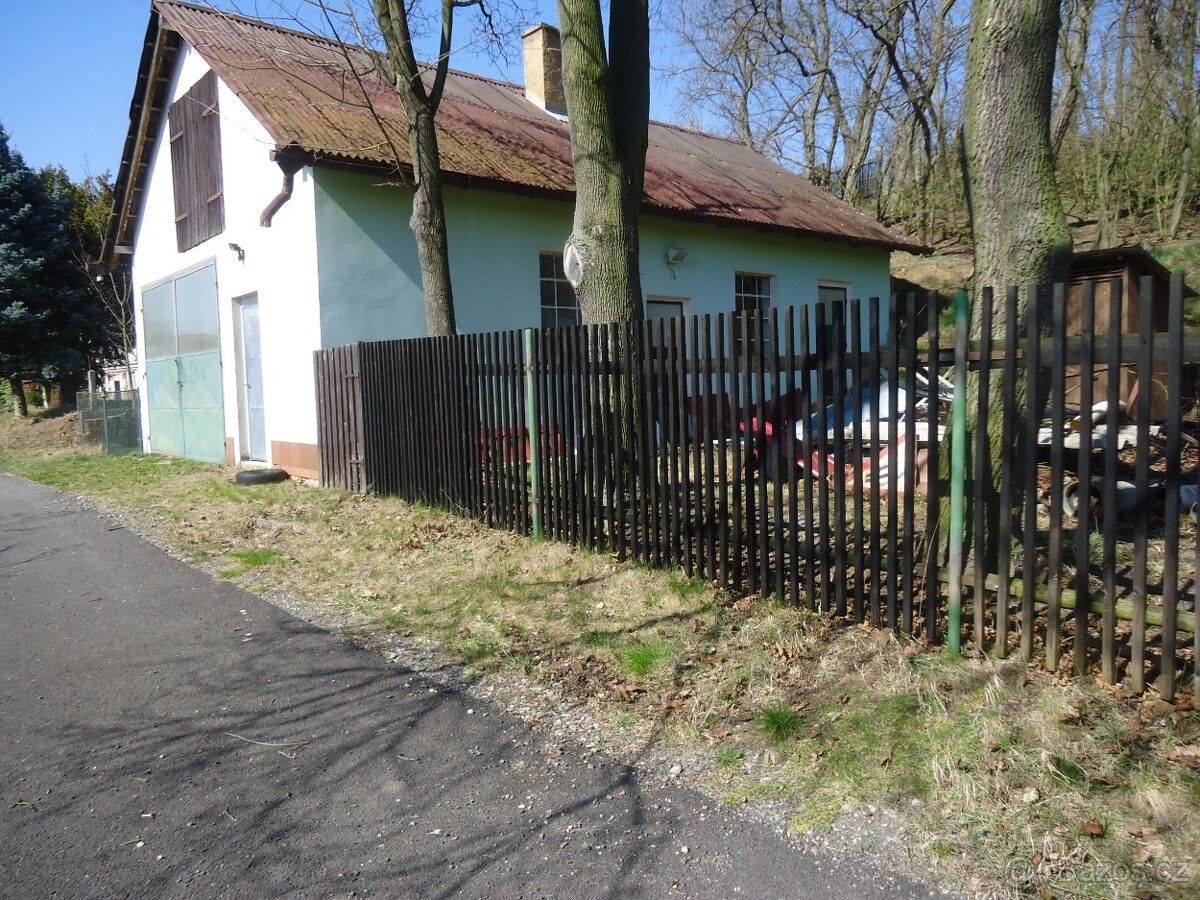 Garáže, Břasy, 338 24 - 1