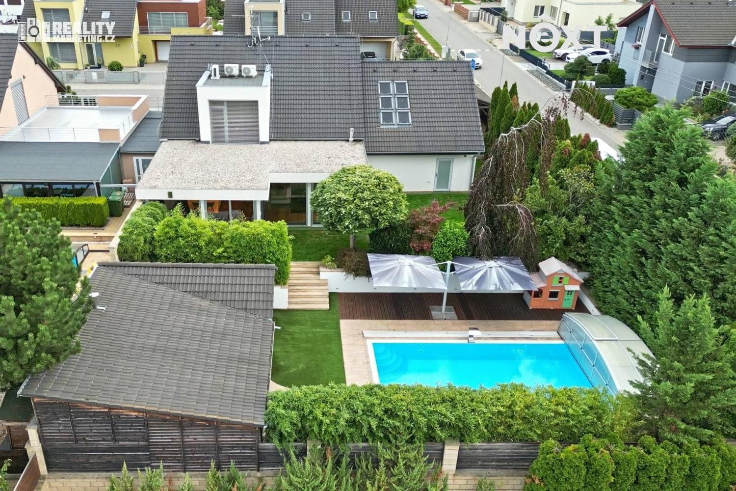 Rodinné domy, V Jámách, Moravany, 382 m²