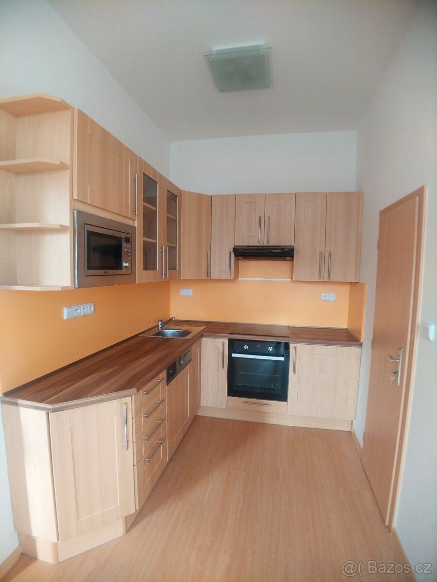 Byty, Tábor, 390 02