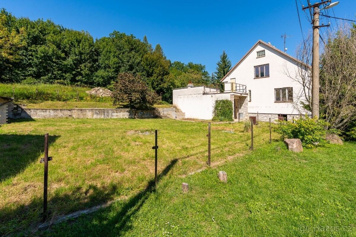 Prodej rodinný dům - Javorník, 696 74