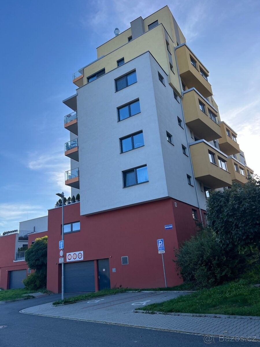 Pronájem garáž - Ostrava, 708 00