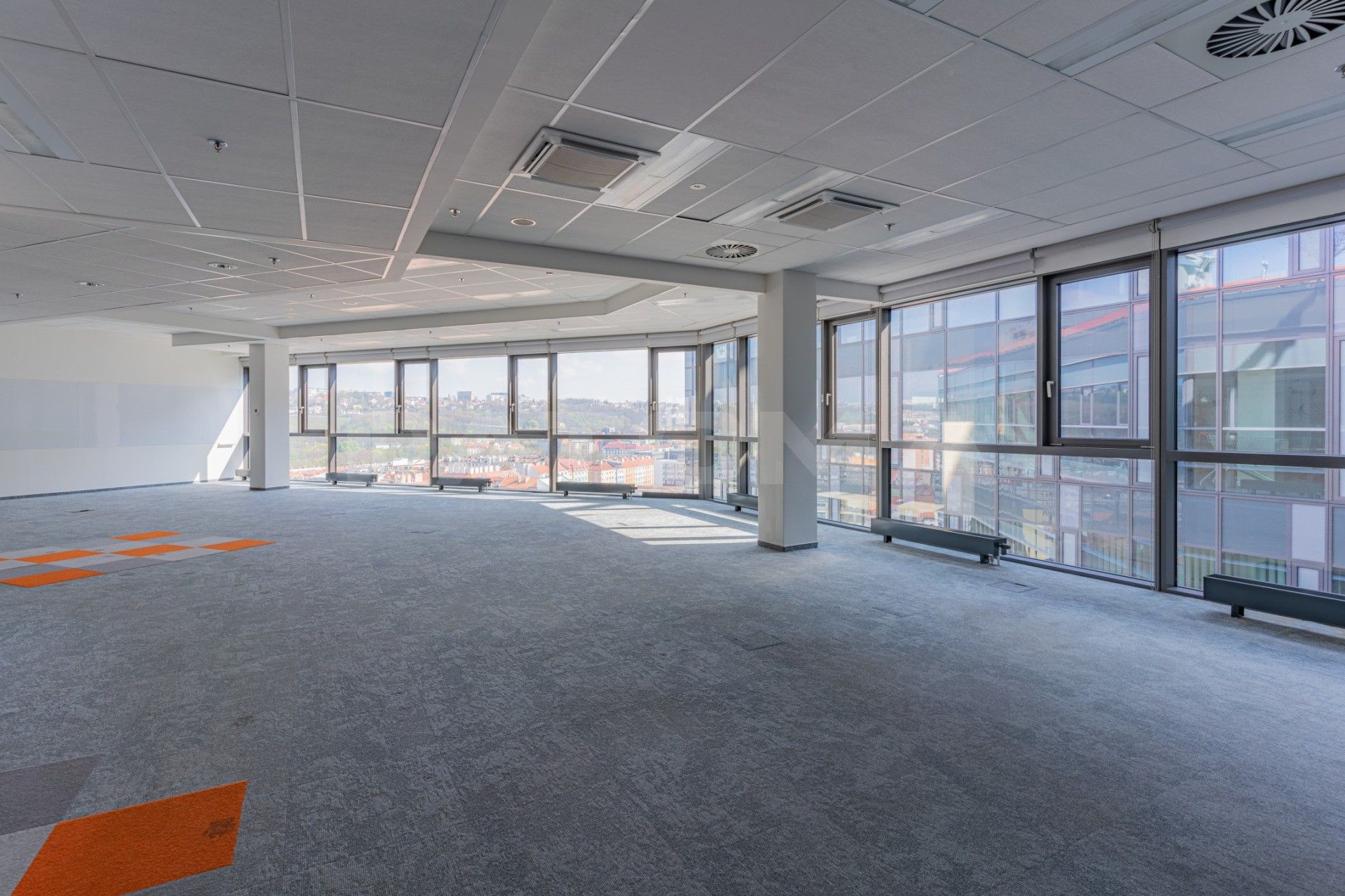 Pronájem kancelář - Českomoravská, Praha, 548 m² - 5