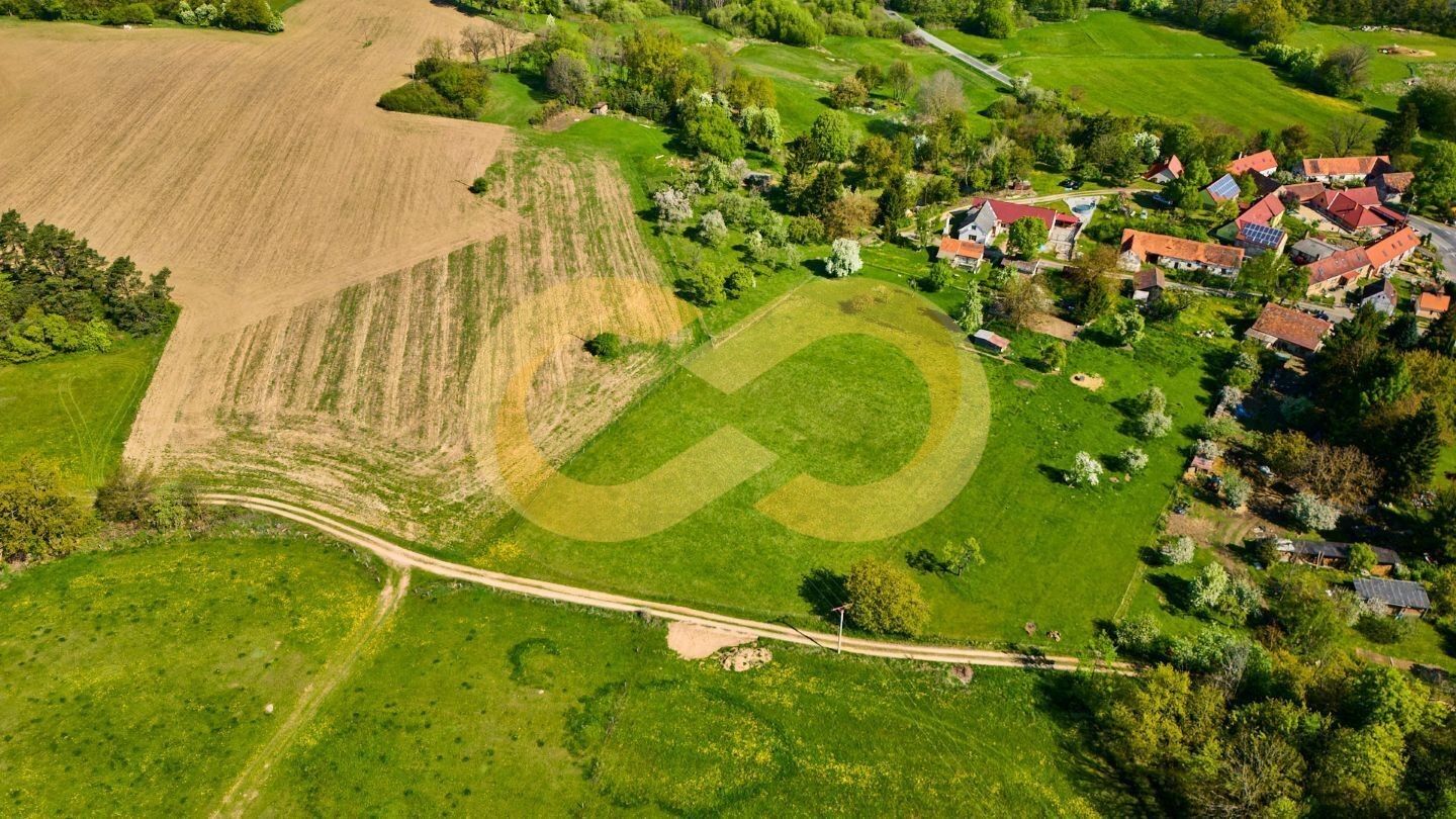 Prodej pozemek pro bydlení - Bratronice, 8 m²