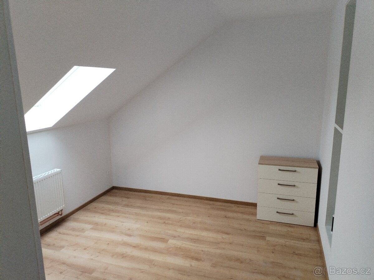 Pronájem byt - Těšetice, 783 46