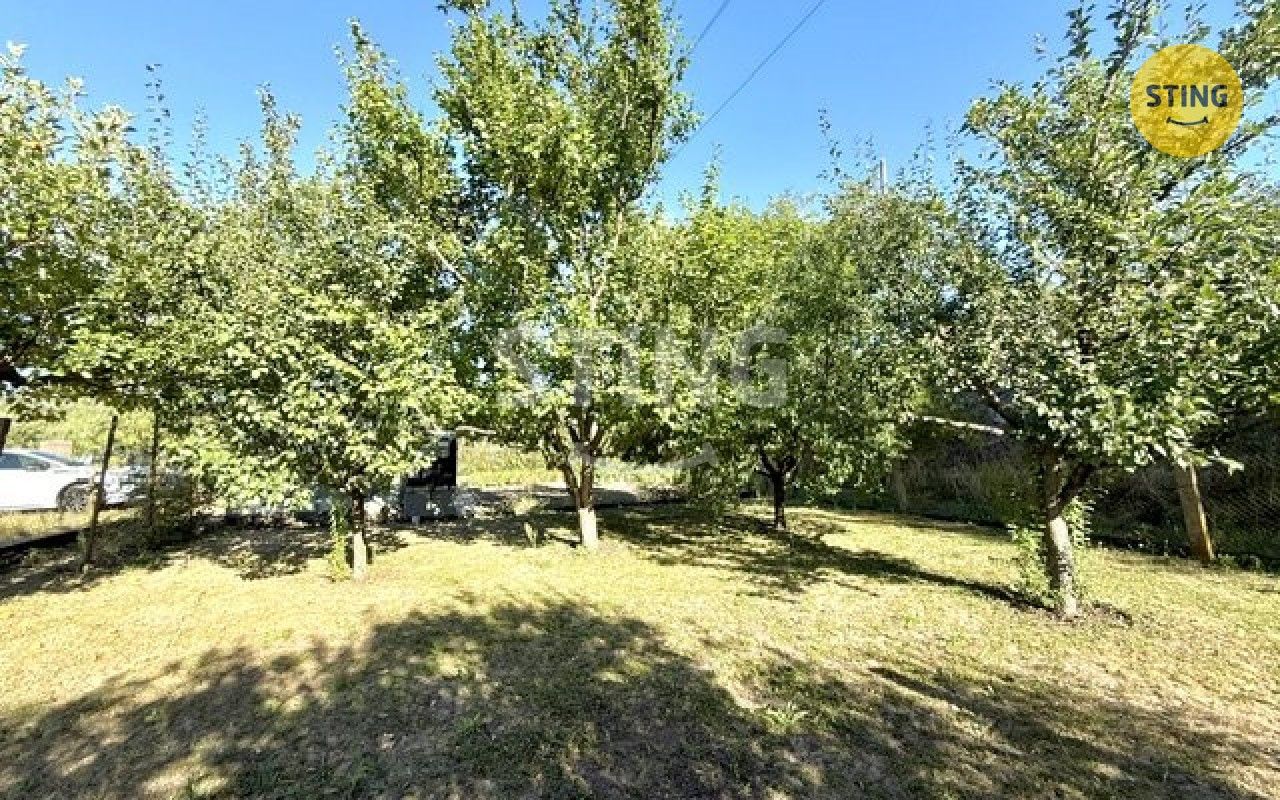 Zahrady, Hodonín, 377 m² - 1