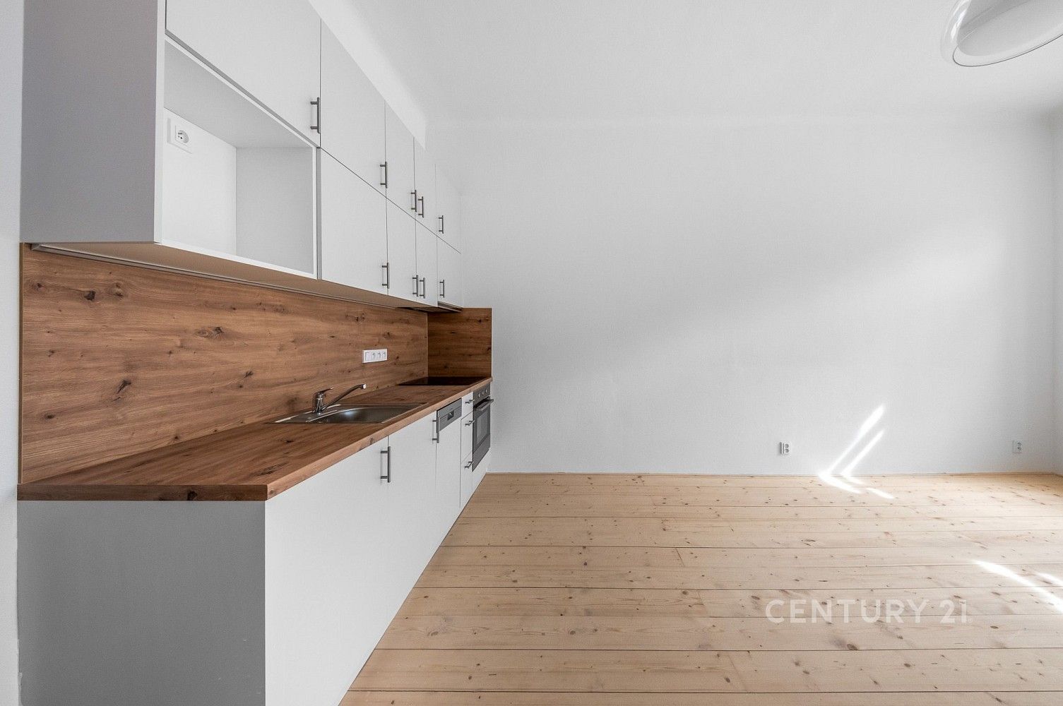 Byt 1+kk · 31 m² · Praha - Nusle, okres Praha 4, Hlavní město Praha - 3