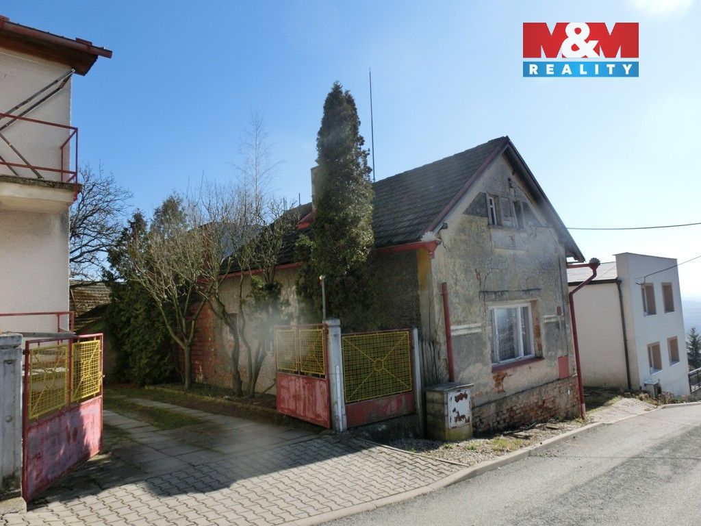 Prodej rodinný dům - Týnec, Dobrovice, 25 m²