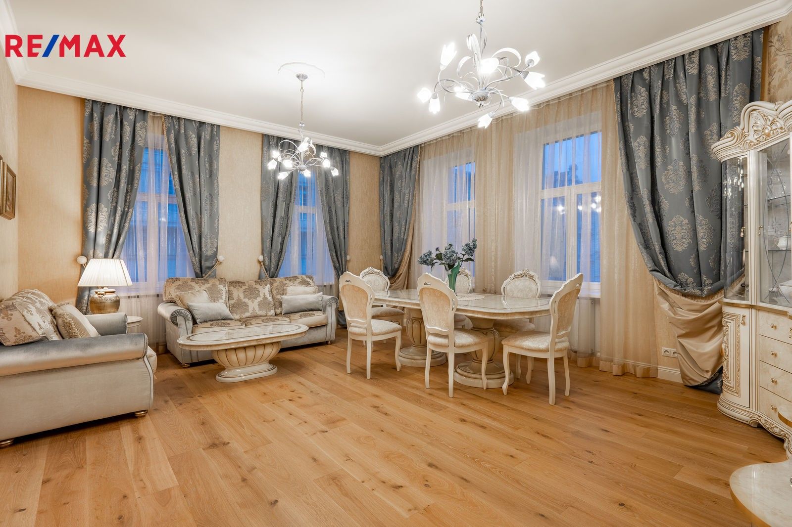 Pronájem byt 3+1 - Dr. Davida Bechera, Karlovy Vary, 130 m²