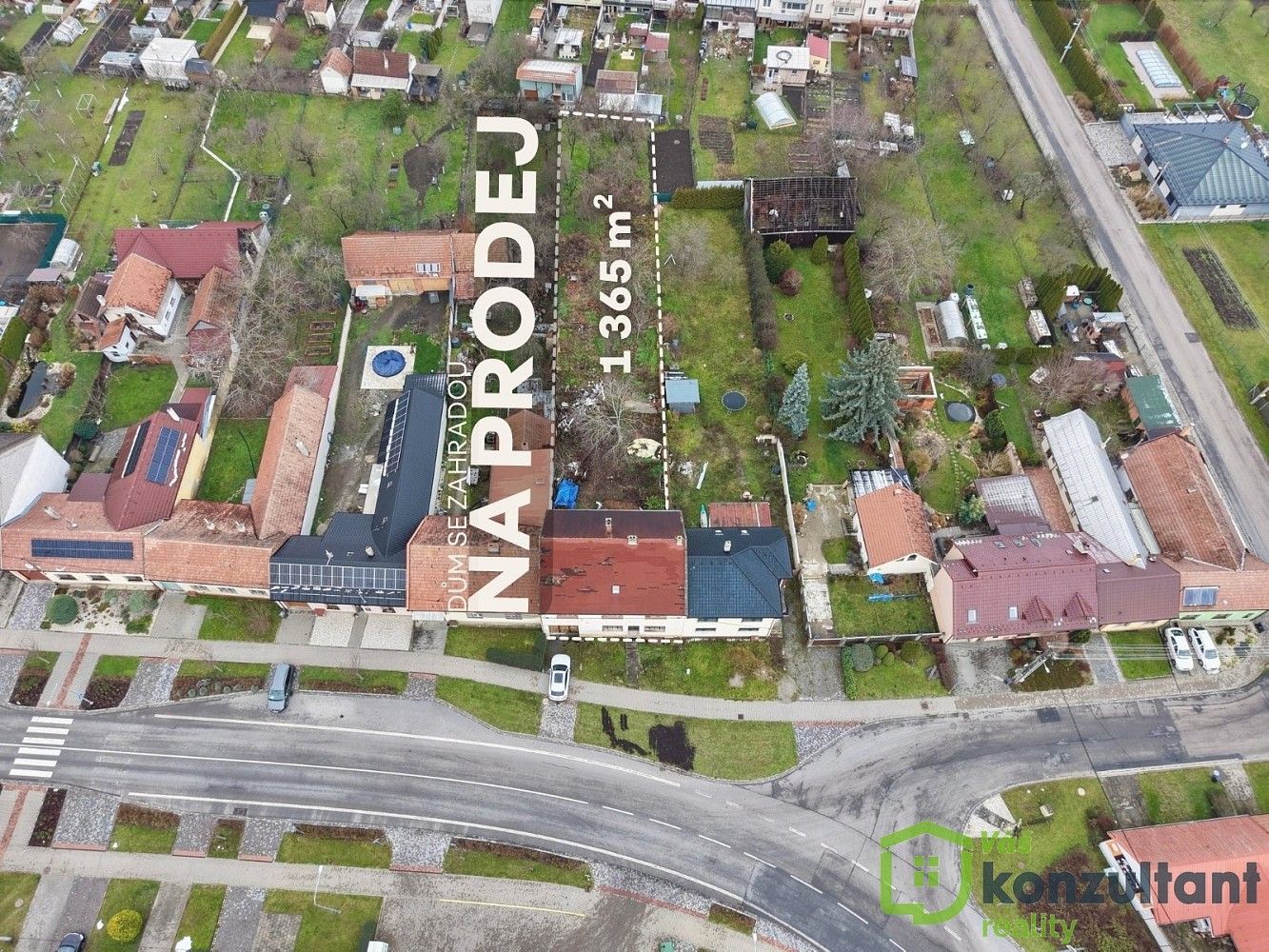 Rodinné domy, Bánov, okres Uherské Hradiště, 205 m² - 1